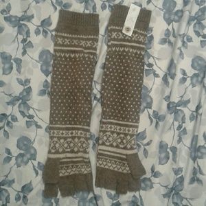 Fingerless gloves elbow-length